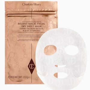 Charlotte Tilbury Instant Magic Facial Dry Mask